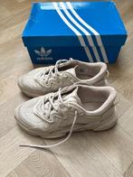 Adidas Ozweego damessneakers creme - maat 38- gedragen, Adidas, Beige, Ophalen of Verzenden, Sneakers of Gympen