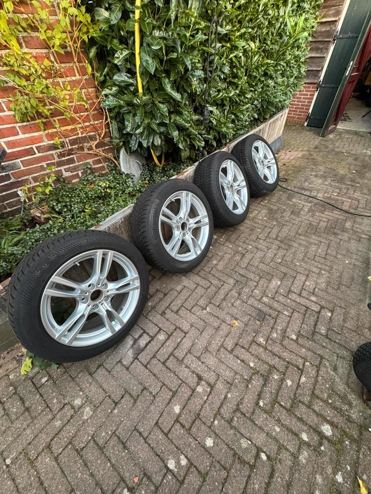 Set BMW winterbanden met velgen style 400M, Auto-onderdelen, Banden en Velgen, Banden en Velgen, Winterbanden, 18 inch, 225 mm