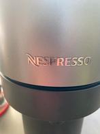 Nespresso Vertuo 1 jaar oud, Ophalen, Zo goed als nieuw, Koffiemachine