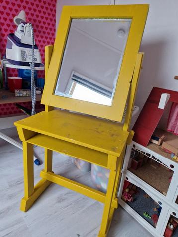 Kinderkamer make up tafeltje - DIY Project! beschikbaar voor biedingen
