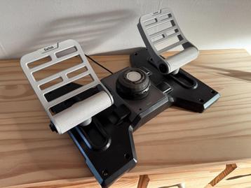 Saitek Combat Rudder Pedals  |  Bieden vanaf €150 beschikbaar voor biedingen