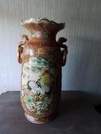 Grote chinese vaas, Antiek en Kunst, Antiek | Porselein, Ophalen of Verzenden