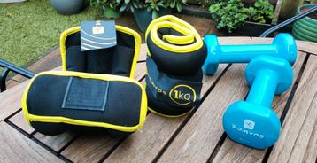Fitness set: bumbbells & enkelgewichten beschikbaar voor biedingen