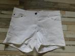 H&M leuke witte korte broek maat 42., Maat 42/44 (L), H&M, Kort, Ophalen of Verzenden