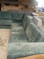 Prachtige blauwe velvet hoekbank 310x310cm, Hoekbank, 300 cm of meer, Ophalen of Verzenden, Zo goed als nieuw