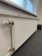 Vasco Wandradiator Design, Doe-het-zelf en Verbouw, Verwarming en Radiatoren, Ophalen, 30 tot 80 cm, Gebruikt, Radiator