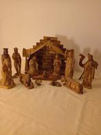 Olijfhout kerststal + figuren, Antiek en Kunst, Ophalen of Verzenden