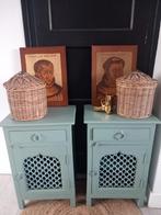 2 mat groene nachtkasten hardhout, Huis en Inrichting, Ophalen