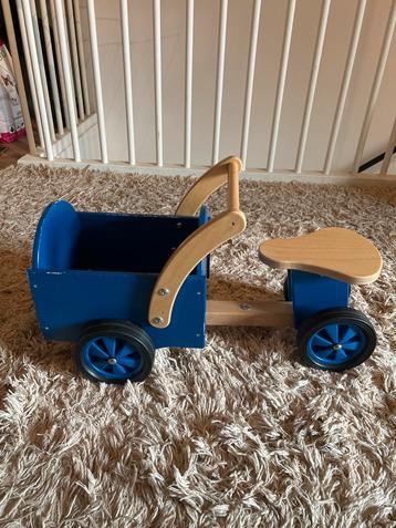 Blauwe Loopauto met Bak beschikbaar voor biedingen