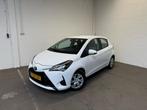 Toyota Yaris 1.5 VVT-i Aspiration Automaat|Camera|Cruise con, Auto's, Gebruikt, 4 cilinders, Wit, Parkeercamera