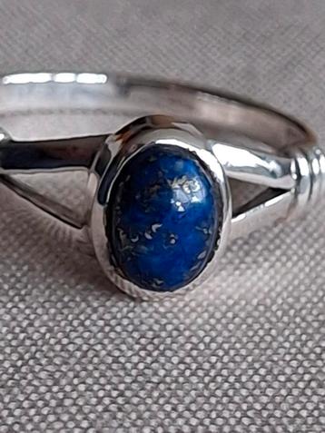 Zilveren ring (925) met Lapis Lazuli beschikbaar voor biedingen