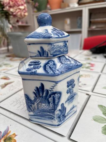 Delftsblauwe Porseleinen Theebus beschikbaar voor biedingen