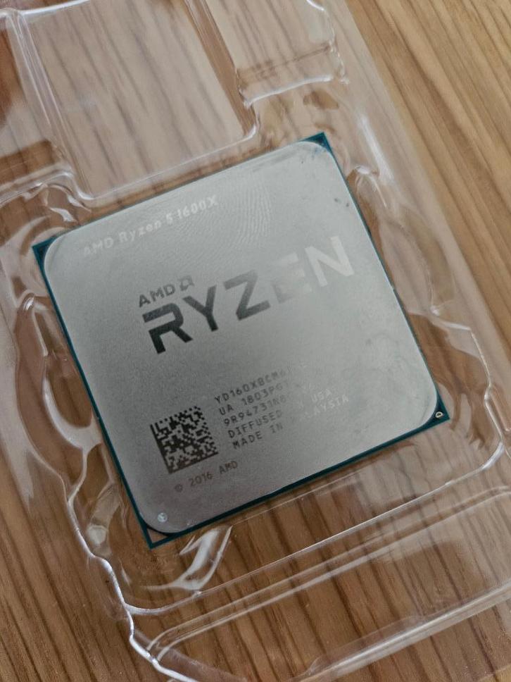 AMD Ryzen 1600X tray, Computers en Software, Processors, Zo goed als nieuw, 6-core, 3 tot 4 Ghz, Ophalen of Verzenden