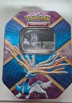 Pokémon Xerneas EX Tin (2014) – Origineel Collectors Item –, Hobby en Vrije tijd, Verzamelkaartspellen | Pokémon, Ophalen of Verzenden
