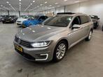 Volkswagen Passat Variant 1.4 TSI GTE Connected / PANORAMADA, Gebruikt, Hybride Elektrisch/Benzine, 1600 kg, Zilver of Grijs