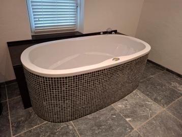 Cleopatra Bubbelbad - inbouw beschikbaar voor biedingen