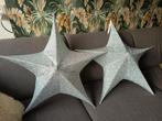 2x grote zilveren decoratie sterren, Diversen, Kerst, Ophalen of Verzenden, Zo goed als nieuw