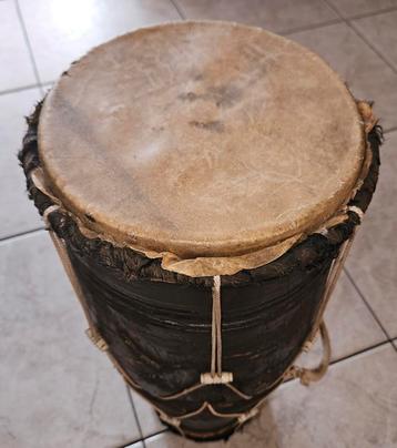 Afrikaanse trommel kunst muziek beschikbaar voor biedingen