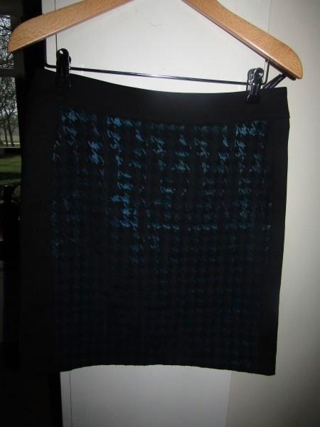 F1419 GARDEUR mt 38 rok zwart blauw pied de poule, Kleding | Dames, Rokken, Zo goed als nieuw, Maat 38/40 (M), Zwart, Knielengte