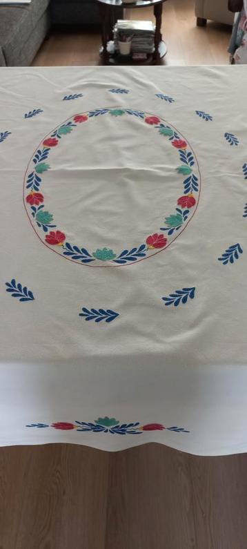 BOERENBONT TAFELLAKEN GEBORDUURD 150X120 CM ecru/offwhite beschikbaar voor biedingen
