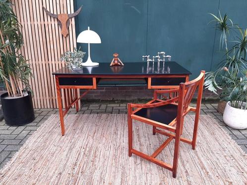 Deens vintage design bureau van Hyllinge Mobler Desk chair, Huis en Inrichting, Bureaus, Gebruikt, Bureau, Ophalen