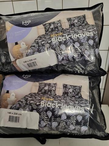 2x HappyBed Black Leaves - Dekbed voor het hele jaar beschikbaar voor biedingen