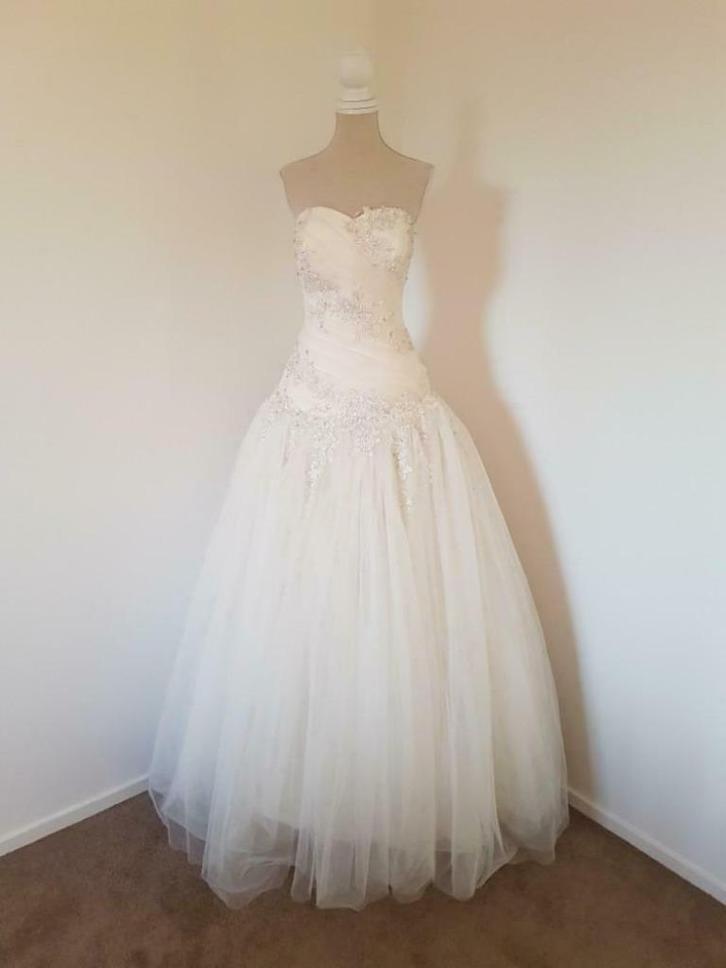 Prachtige roomwitte trouwjurk 38/40, Kleding | Dames, Trouwkleding en Trouwaccessoires, Zo goed als nieuw, Trouwjurk, Wit, Verzenden