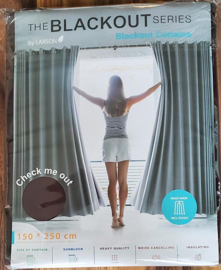 4 stuks Larson Blackout gordijnen, Huis en Inrichting, Stoffering | Gordijnen en Lamellen, Nieuw, 200 cm of meer, Ophalen of Verzenden