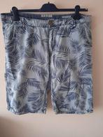 Cars bermuda l/xl voor 4,95 dure kleding voor weinig, Ophalen of Verzenden, Zo goed als nieuw, Maat 56/58 (XL)