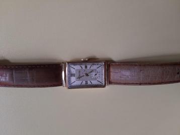 Antiek horloge van topmerk Le Coultre beschikbaar voor biedingen