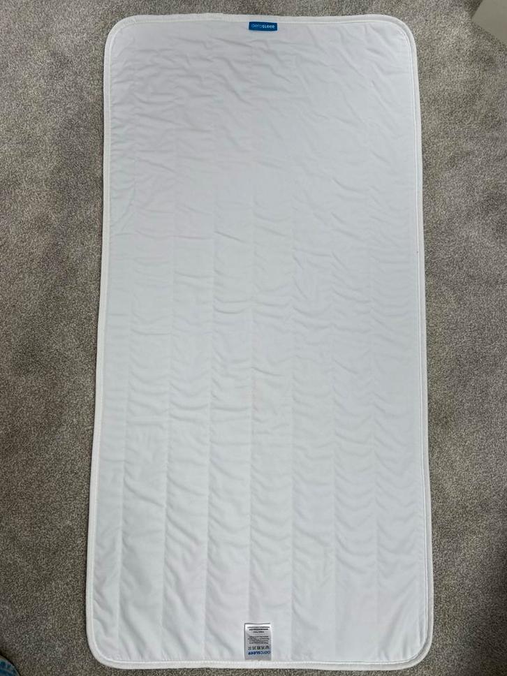 Aerosleep topper / matrasbeschermer ledikant - wasbaar, Kinderen en Baby's, Kinderkamer | Bedden, Gebruikt, Minder dan 140 cm