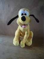 Disney Pluto pluche zittend 25cm Nicotoy, Ophalen of Verzenden, Goofy of Pluto, Zo goed als nieuw, Knuffel