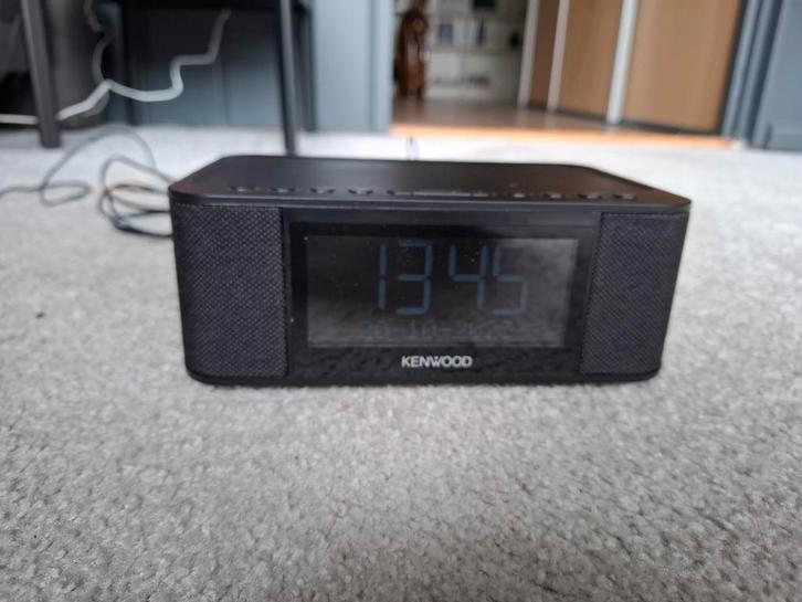 Wekkerradio Kenwood - Perfect voor naast je bed!, Audio, Tv en Foto, Radio's, Gebruikt, Radio, Ophalen of Verzenden