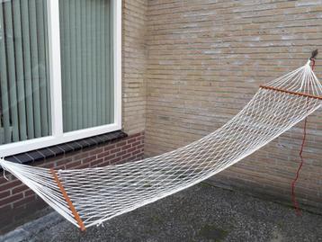 Hangmat  beschikbaar voor biedingen
