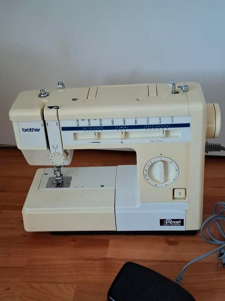 Brother Naaimachine - Werkt Perfect!, Hobby en Vrije tijd, Naaimachines en Toebehoren, Ophalen of Verzenden