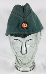 Vintage Militair scheepje baret veldmuts Oost Duitsland DDR, Verzenden, Landmacht, Duitsland, Helm of Baret