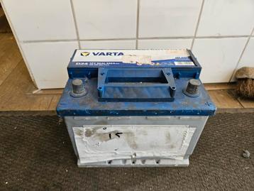 Varta 12v 60ah auto accu 540a  beschikbaar voor biedingen