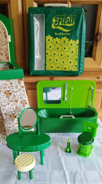 Fleur barbie poppenhuis meubels verzameling beschikbaar voor biedingen