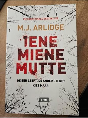 Spannende thriller: Iene Miene Mutte (M.J. Arlidge) beschikbaar voor biedingen
