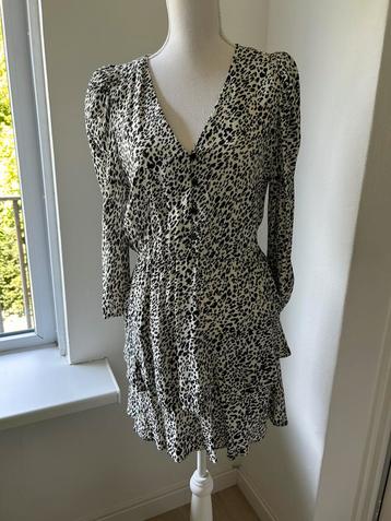 Zwart wit jurkje zara ruche zgan M beschikbaar voor biedingen