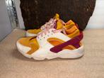 Huarache Limited edition maat 40, Ophalen of Verzenden, Zo goed als nieuw, Sneakers of Gympen