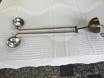Plafond lamp beschikbaar voor biedingen