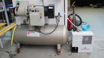 compressor Hydrovane23 met vriesdroger beschikbaar voor biedingen