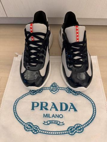 Prada cup maat 43 (NIEUW) beschikbaar voor biedingen