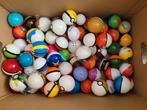 Ongeveer 80 pokéballen van minifiguurtjes Pokemon, Ophalen of Verzenden, Losse kaart