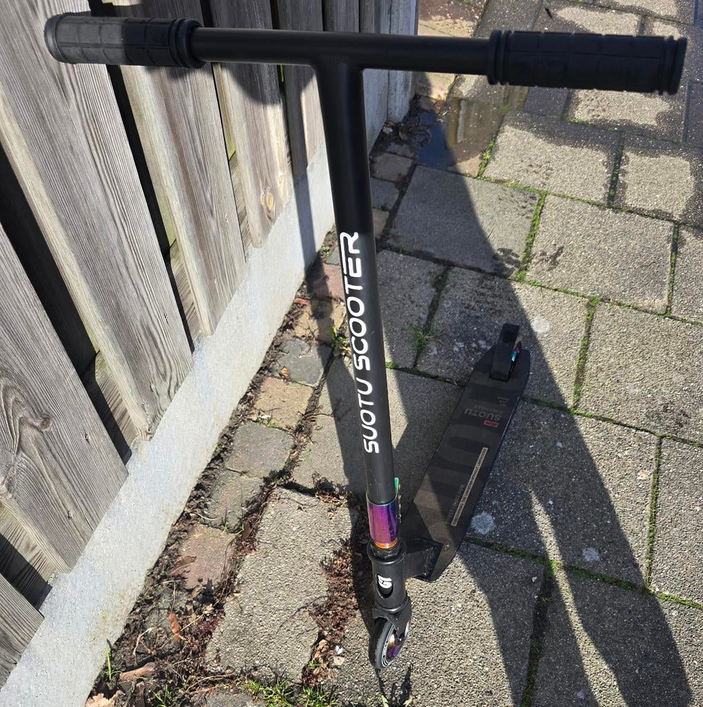 Suotu Scooter Step - te koop. Zwart met metallic., Ophalen of Verzenden, Gebruikt, Gewone step, Suotu Scooter