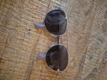 Esprit Zonnebril - Stijlvol en Beschermend beschikbaar voor biedingen