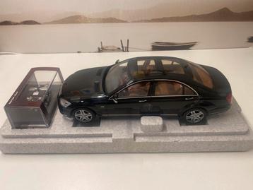 1:18 Motorhelix Mercedes Benz S600 L W221 beschikbaar voor biedingen