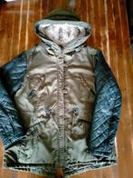 District groene winterjas met zwarte mouw maat 44, Kleding | Dames, Jassen | Winter, Maat 42/44 (L), Ophalen of Verzenden, Zo goed als nieuw