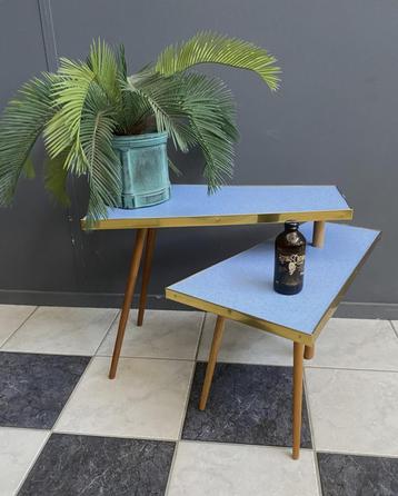 50 jaren etagère blauw formica & vlekken draai bijzet tafel beschikbaar voor biedingen